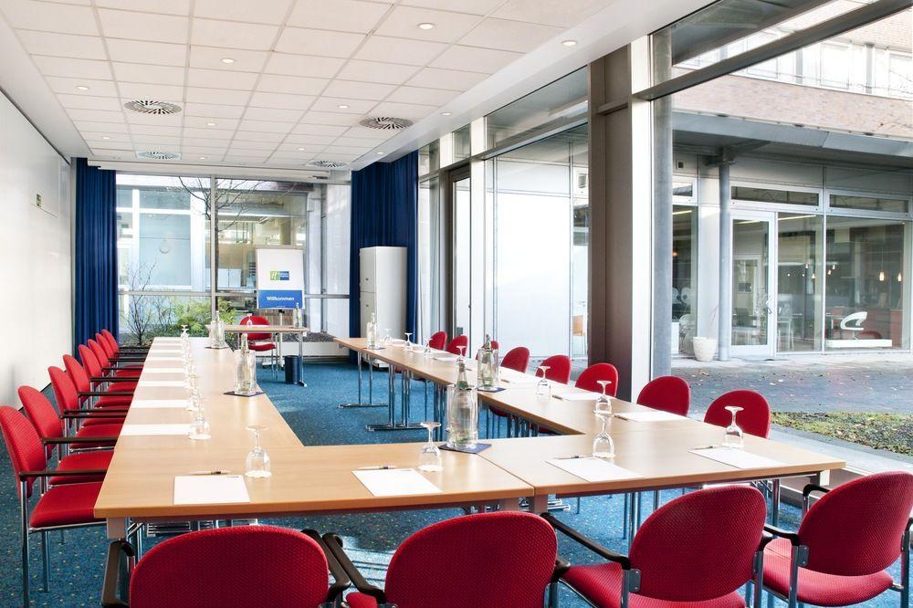 Holiday Inn Express Essen - City Centre Zewnętrze zdjęcie