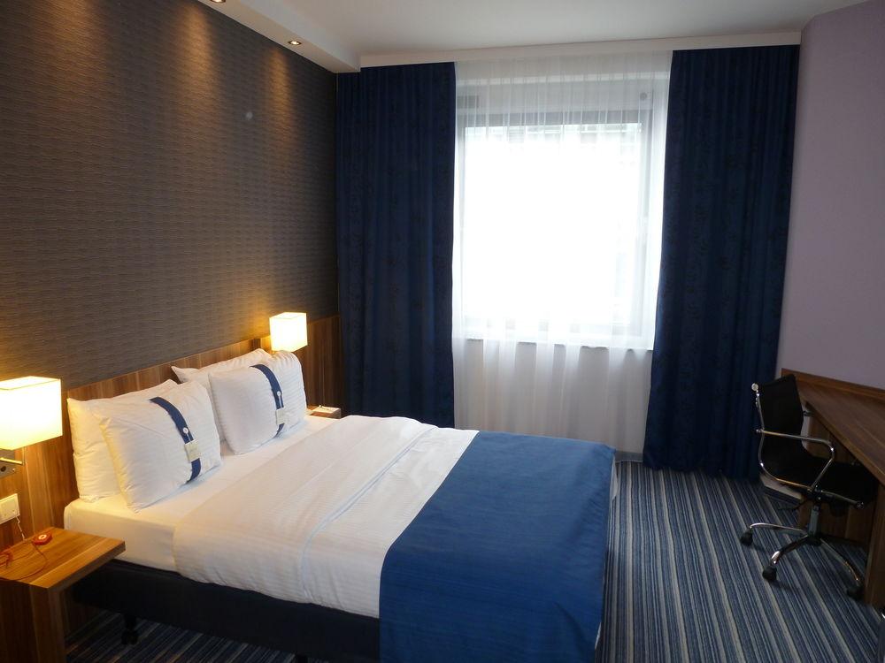 Holiday Inn Express Essen - City Centre Zewnętrze zdjęcie