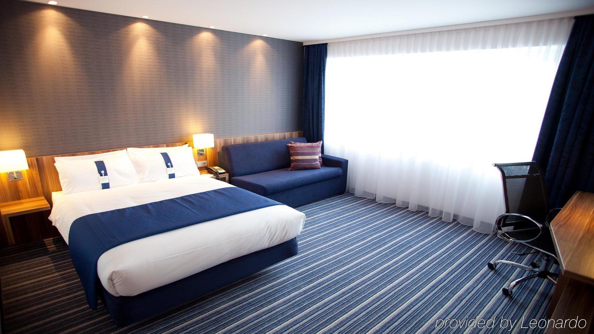 Holiday Inn Express Essen - City Centre Zewnętrze zdjęcie