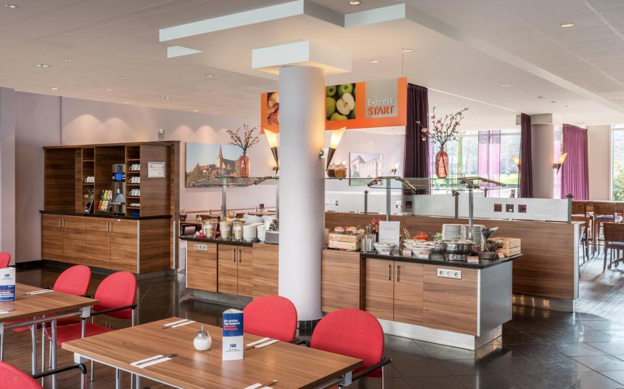 Holiday Inn Express Essen - City Centre Zewnętrze zdjęcie